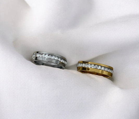 Bague strass Cartier